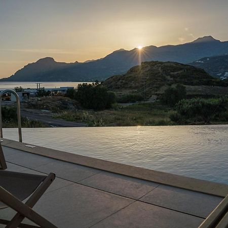 Corallia Villas Near The Beach 플라키아스 외부 사진