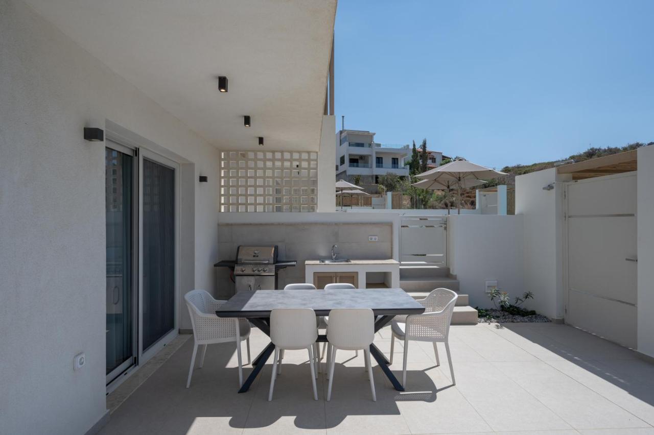 Corallia Villas Near The Beach 플라키아스 외부 사진