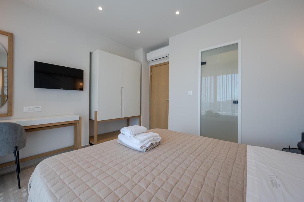 Corallia Villas Near The Beach 플라키아스 외부 사진