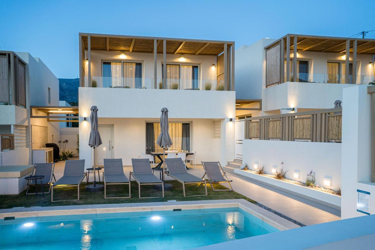Corallia Villas Near The Beach 플라키아스 외부 사진