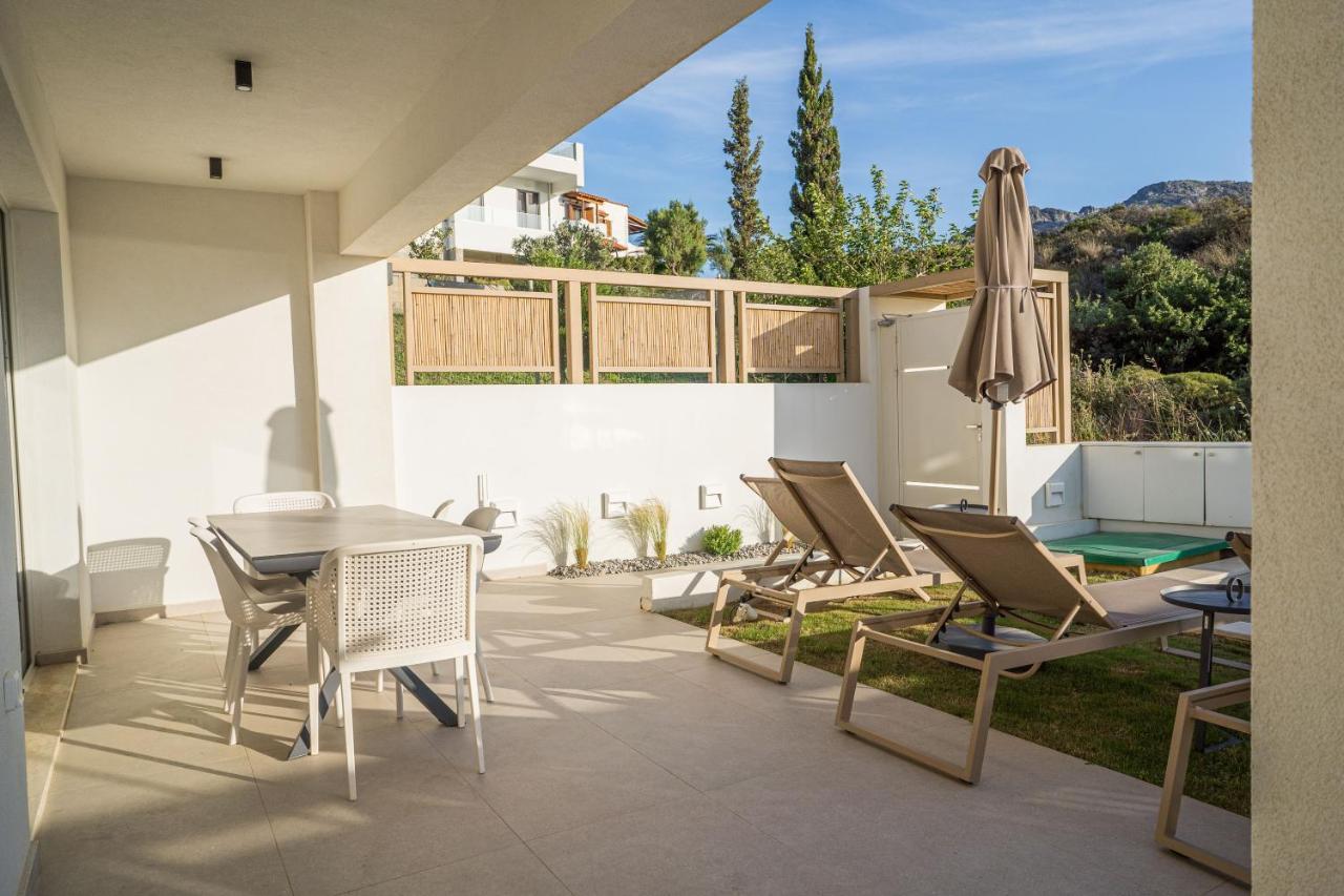 Corallia Villas Near The Beach 플라키아스 외부 사진